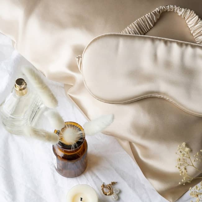 Masque de nuit en soie